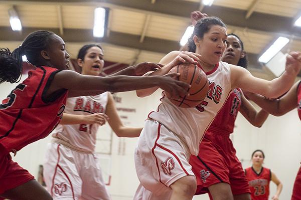 Women’s Basketball on Track for Final Four