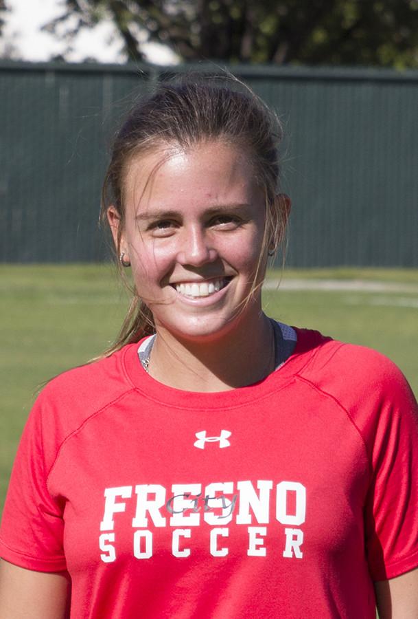 Fresno+City+College+sophomore+Midfielder+Camilla+Figueira%2C+who+came+from+Brazil+to+FCC+uses+soccer+in+many+aspects+to+help+her+on+and+off+the+field.+