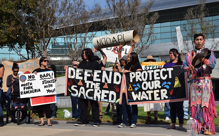 Fresno protesters reject Dakota Access Pipeline