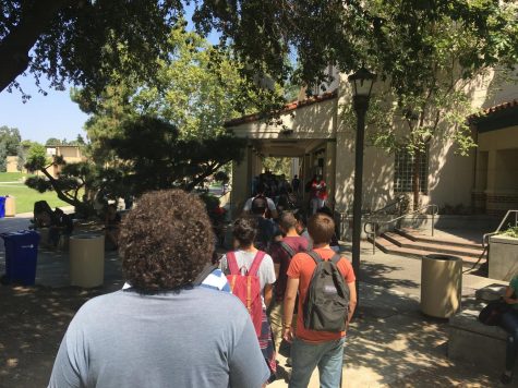Bookstore Line Shorter Than Usual, Students Say