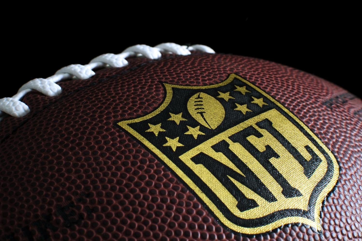 NFL. Ball