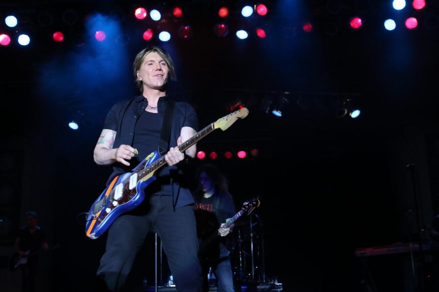 Goo Dolls lead singer John Rzeznik plays for fans at the Big Fresno Fairs Paul Paul Theater.