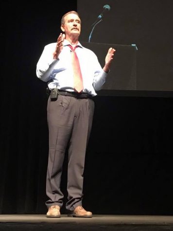 Vincente Fox Disses Trump, Lauds NAFTA