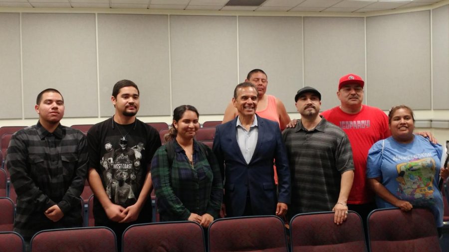 2018 California Governor Candidate Antonio Villaraigosa answers questions from FCC students about issues facing the Central Valley and more. Photo/Andrew R. Leal