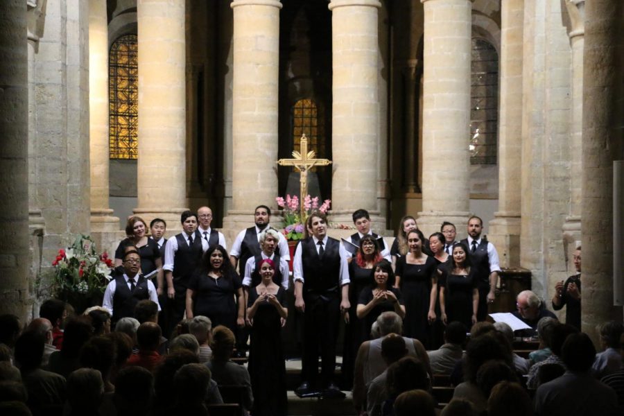 FCC Performing in France Summer 2016. 