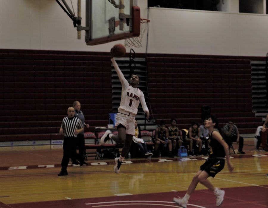 Jerrene Richardson goes up for a layup against Taft College on Jan. 16, 2019.