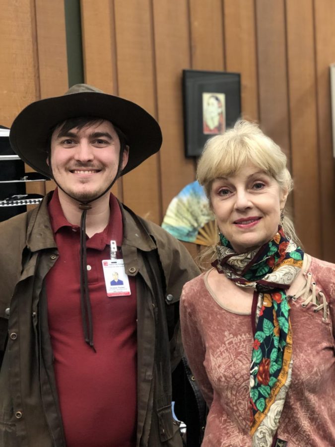  Christain Paulsen, left, is a linguists adjunct professor with the humanities division
 Julia Simpson-Urrutia, right, English-writing adjunct professor, inside the writing and reading center. Jan. 26.
