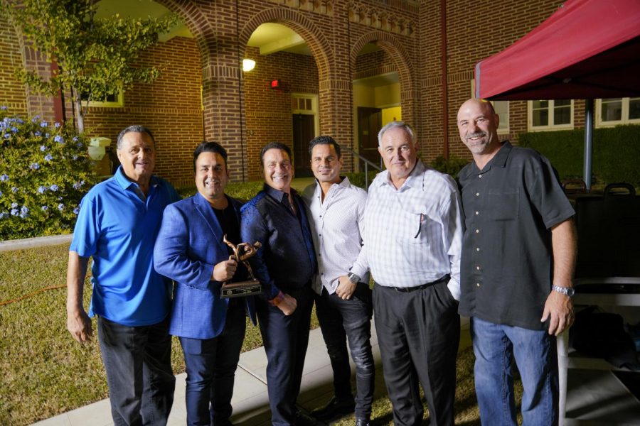 Fresno+Wrestling+Hall+of+Fame+Inductees+Dewayne+Zinkin+Sr.+his+three+sons+Nick%2C+Harold%2C+Dewayne+Jr.+and+Rodney+Balch+stand+with+FCC+Head+Coach+Paul+Keysaw.