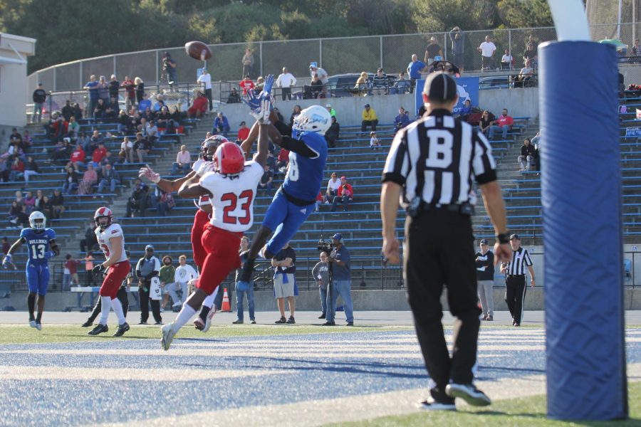 Bulldogs freshman wide receiver Mason Starling reaches over the Rams double coverage to secure the Bulldogs third touchdown in their game on Nov. 23, 2019.