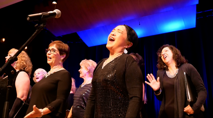 Music filled the air in the OAB during NEw Wrinkles performance on Frisay, Oct. 26, 2019. Each cast member performed a song from the 20th century