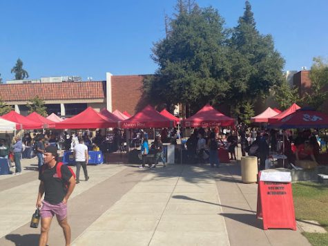 Students and California Universities gathered in the University Mall, preparing for college transfers.