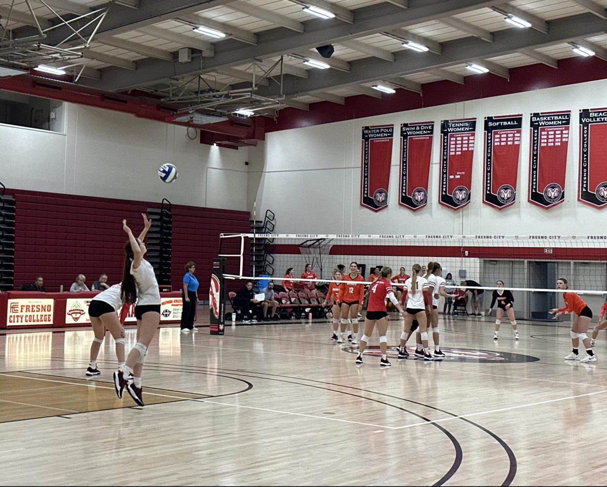 FCC+Womens+Volleyball+team+playing+at+Fresno+City+College+on+Sept.+20.+