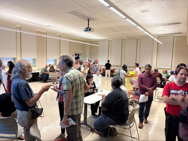 The participants of the September Valley Solidarity Assembly in OAB-188 speak in breakout groups to discuss what actions each organization can make for their communities on Sept. 16.